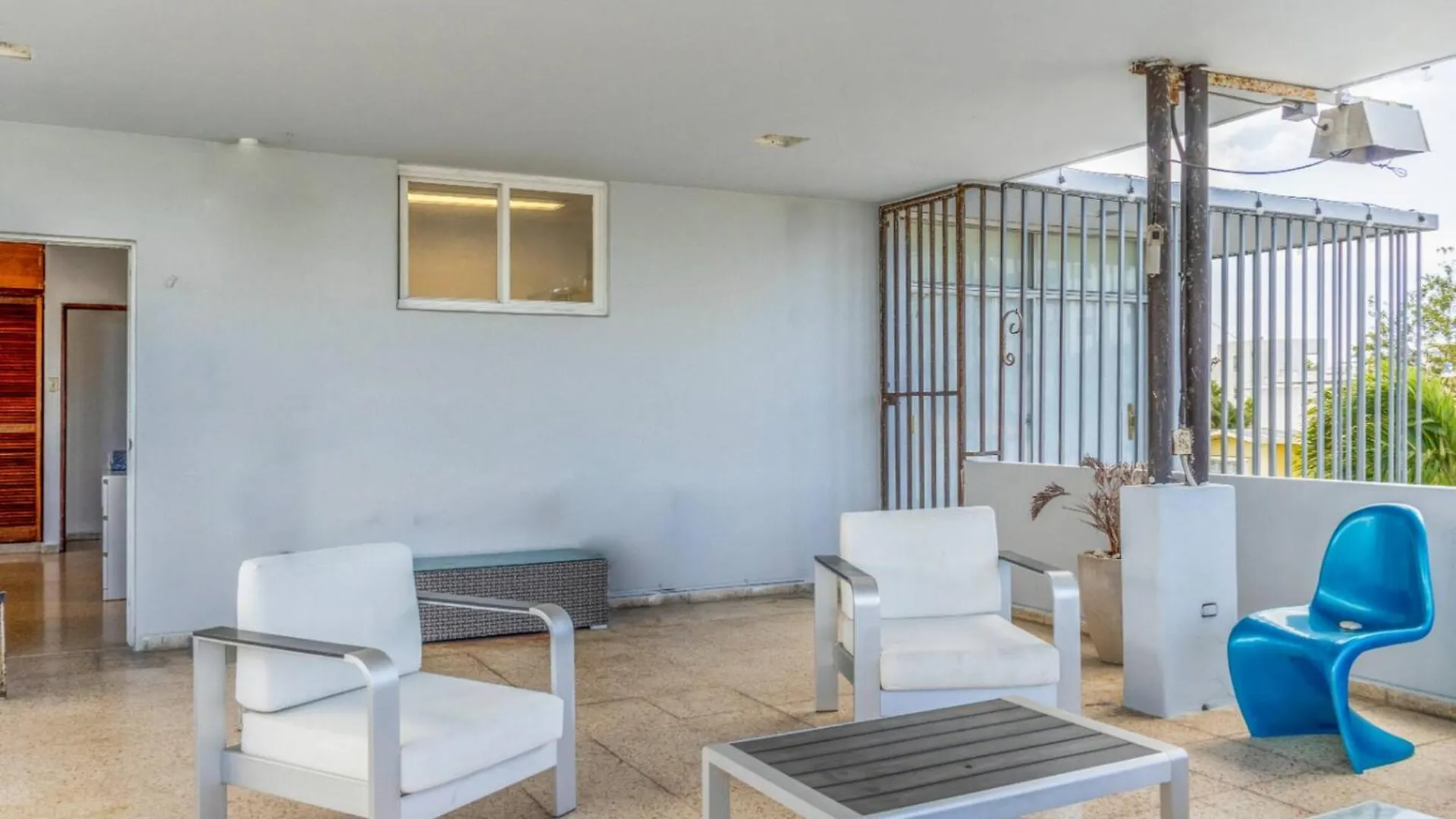 Apartment Steps To Ocean Park Beach | Terrace | Parking San Juan